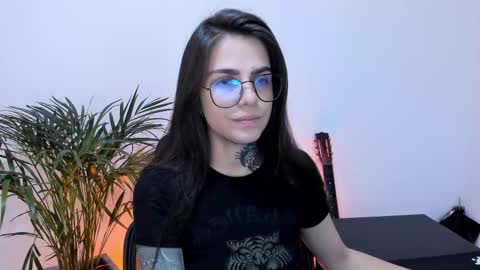 Meurif online show from March 5, 2025, 10:11 am