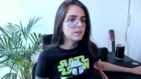 Meurif online show from November 22, 2025, 3:55 pm