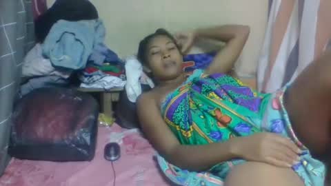 Snapshot of mevasoa chatting on June 19, 2026, 6:56 pm mevasoa online show from June 19, 2026, 6:56 pm