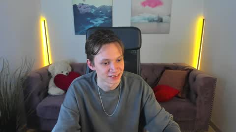 Snapshot of meverik_oushen chatting on May 30, 2026, 8:39 pm MEVERIK OUSHEN online show from May 30, 2026, 8:39 pm