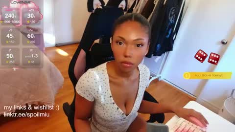 Snapshot of mew2wo chatting on June 4, 2026, 12:38 am mew2wo online show from June 4, 2026, 12:38 am