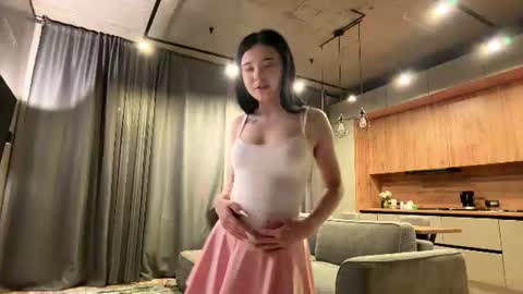 Snapshot of mewpuff chatting on July 4, 2026, 9:10 pm mewpuff online show from July 4, 2026, 9:10 pm