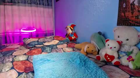 Snapshot of mexican_cum chatting on April 28, 2026, 1:37 am Jhon online show from April 28, 2026, 1:37 am