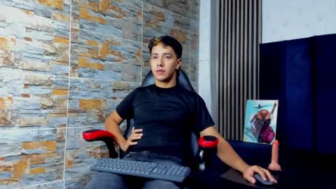 mexwilliams online show from November 15, 2025, 12:45 pm