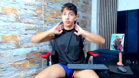 mexwilliams online show from November 21, 2025, 12:37 pm