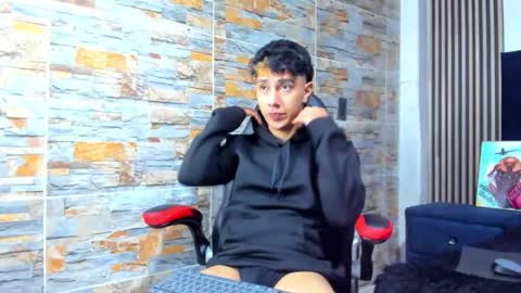 mexwilliams online show from November 22, 2025, 12:59 pm