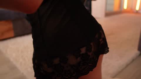 meza sofia online show from September 15, 2025, 12:32 am