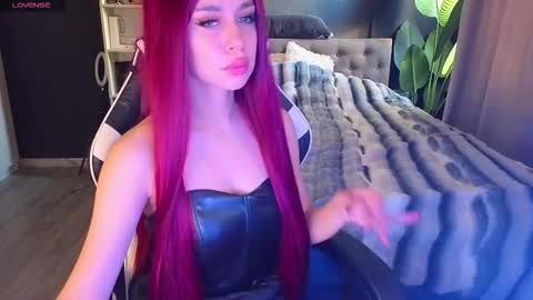 vollmond online show from November 6, 2025, 4:46 am