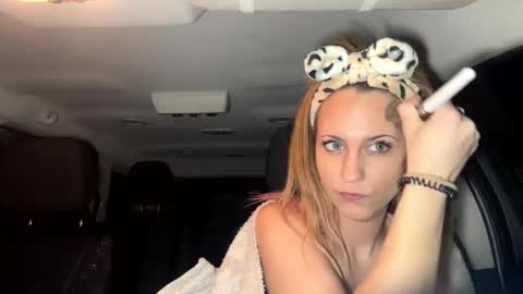 mezzy69 online show from January 25, 2025, 9:47 am