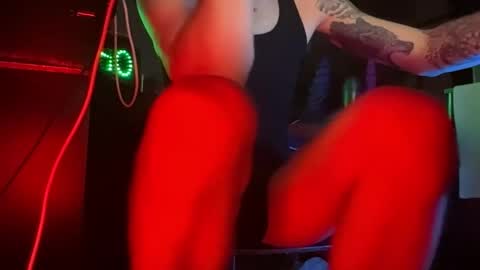 Snapshot of mgwild974 chatting on November 1, 2025, 4:03 am KinkPLAY9 online show from November 1, 2025, 4:03 am