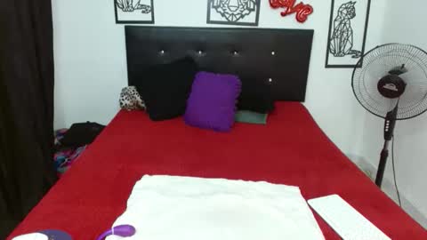 Snapshot of mhia1972 chatting on October 23, 2025, 3:33 pm mhia1972 online show from October 23, 2025, 3:33 pm