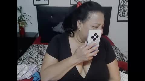 Snapshot of mhia1972 chatting on November 22, 2025, 6:07 pm mhia1972 online show from November 22, 2025, 6:07 pm