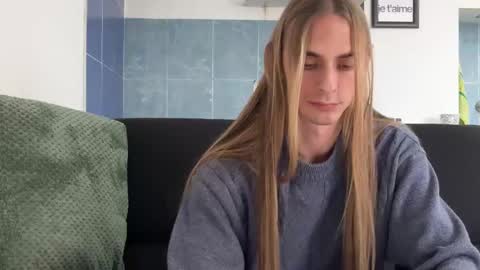 Misha online show from December 2, 2025, 2:12 pm