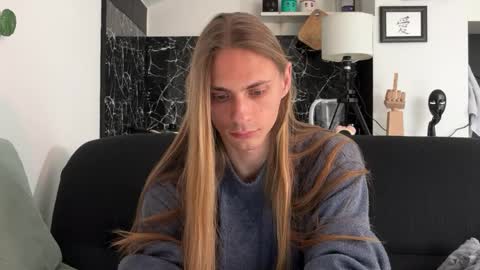 Misha online show from April 21, 2026, 3:39 pm