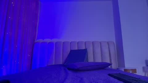 Emi online show from February 2, 2026, 7:23 pm