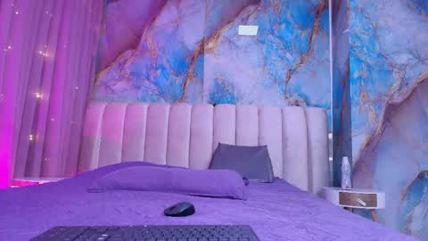 Emi online show from February 17, 2026, 7:20 pm