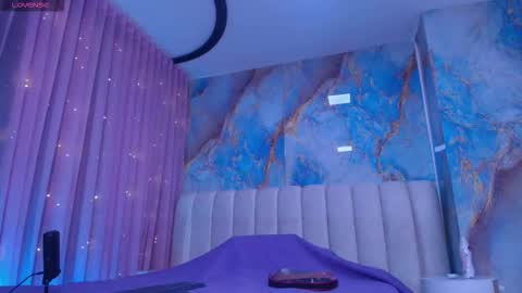 Emi online show from March 28, 2026, 7:24 pm