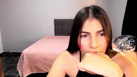 mia_18nice online show from March 28, 2026, 8:19 pm