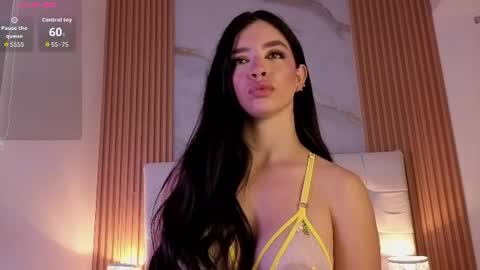 Snapshot of mia_2406_ chatting on July 3, 2026, 10:05 pm mia online show from July 3, 2026, 10:05 pm