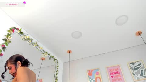 mia__bailey_ online show from April 22, 2026, 3:09 am