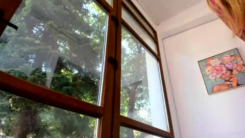 Snapshot of mia__milan chatting on May 15, 2026, 5:14 am Mia Milan online show from May 15, 2026, 5:14 am
