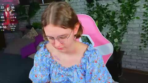 mia__mooore online show from March 6, 2026, 1:29 pm