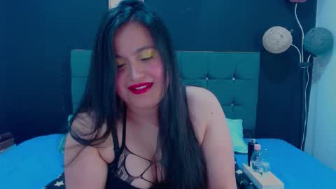 C A L L  M E  M I A  online show from November 3, 2025, 4:58 am