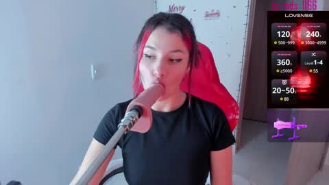 Mia adams  online show from December 17, 2024, 1:07 am