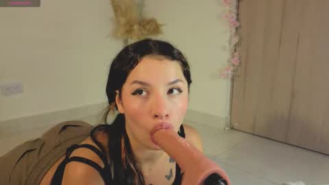 Mia adams  online show from October 1, 2025, 11:22 pm