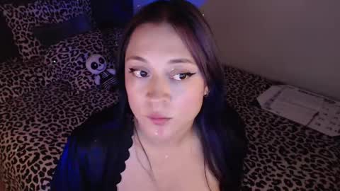 mia online show from March 4, 2025, 2:17 am