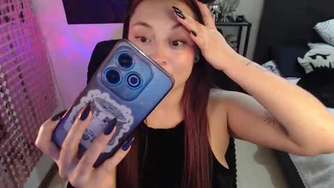 mia online show from September 20, 2025, 1:28 am