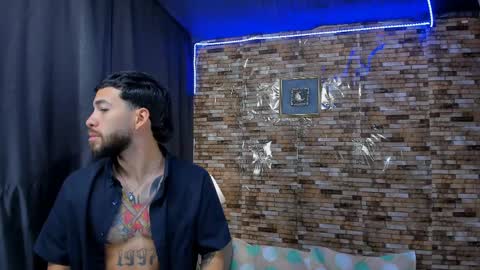 Mia and vincentt model indepent online show from March 7, 2025, 3:51 am