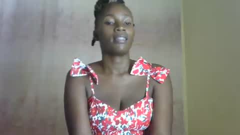 aishah petite online show from February 8, 2026, 2:42 pm