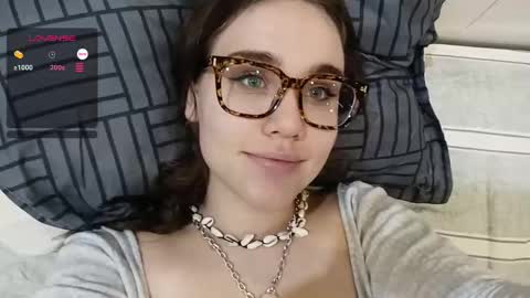 mia_boone online show from December 4, 2024, 6:11 am