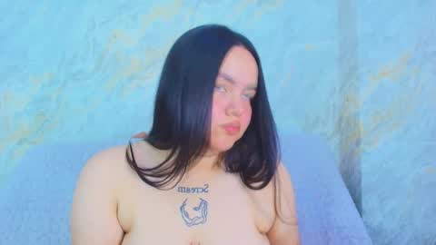 Mia  online show from April 20, 2026, 12:08 pm