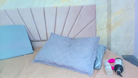 Snapshot of mia_candy_0 chatting on April 28, 2026, 12:10 pm Mia online show from April 28, 2026, 12:10 pm