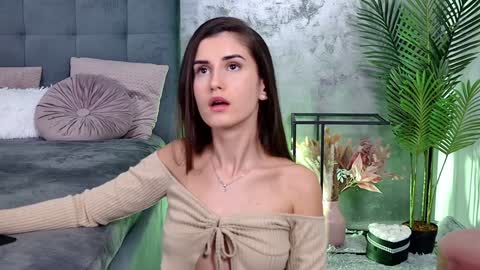 Freya Allen online show from December 11, 2024, 10:06 pm