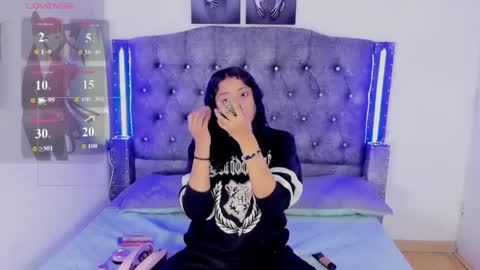 mia_cavallii online show from March 2, 2026, 12:01 pm