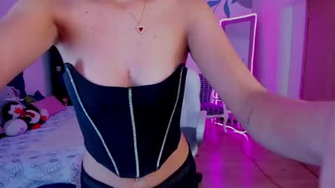 Snapshot of mia_clay1 chatting on June 13, 2026, 8:51 pm Mia online show from June 13, 2026, 8:51 pm