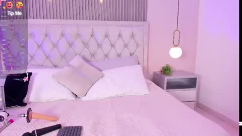 MIA help me get to 25 hands up online show from February 25, 2026, 3:16 am