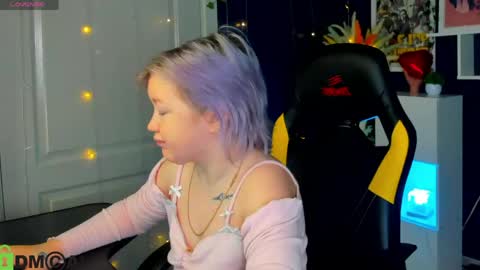 Snapshot of mia_ferd chatting on May 21, 2026, 2:40 am Mia online show from May 21, 2026, 2:40 am