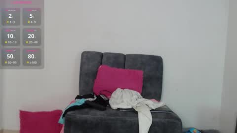 M I A online show from November 9, 2025, 12:03 pm