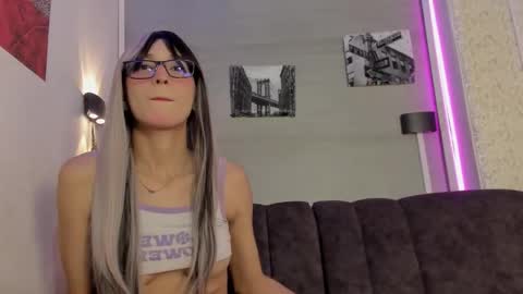 MIA online show from October 28, 2025, 1:03 pm