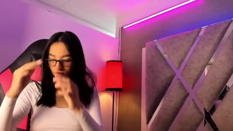 MIA online show from November 12, 2025, 1:00 pm