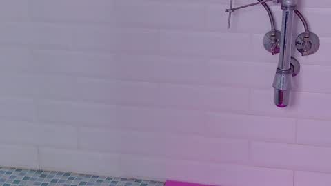 Mia online show from December 14, 2024, 12:33 pm