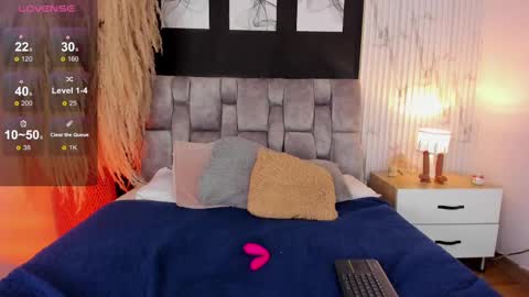 M I A  online show from March 6, 2025, 2:40 pm