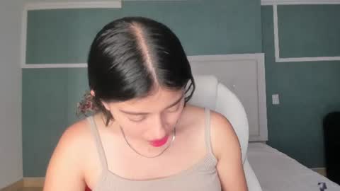 mia online show from June 12, 2026, 9:03 pm