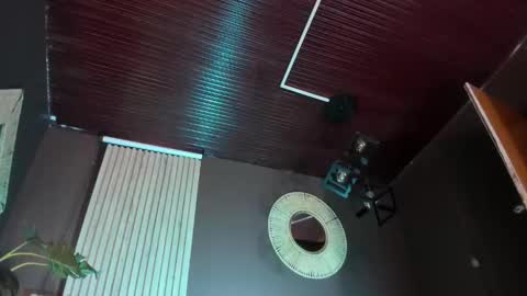 Val  online show from November 8, 2025, 11:54 am