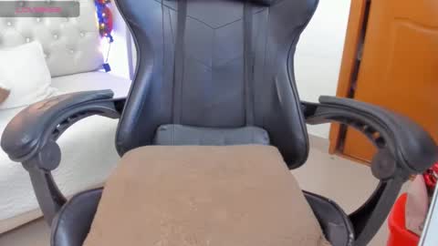    online show from December 31, 2024, 2:14 pm