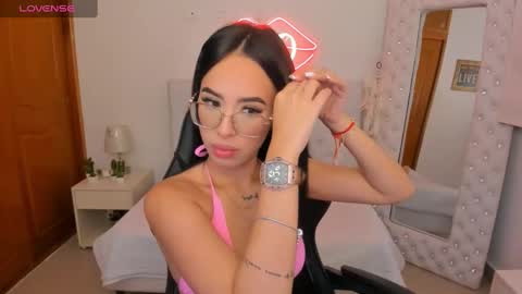    online show from January 30, 2025, 12:48 pm